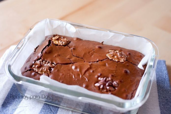 brownie de chocolate y nueces fácil